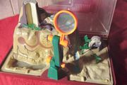 Backyard Safari  / Bug Habitat