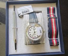 Oris Big Crown Pointer Date Hank Aaron LE New