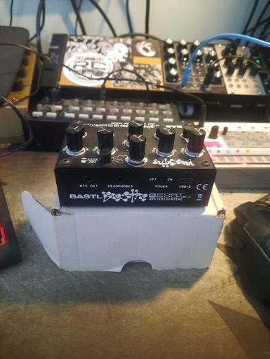 BASTL BESTIE Compact stereo mixer