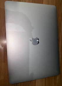 MacBook Pro 2022 13.3-inch (M2) 8GB RAM/256GB