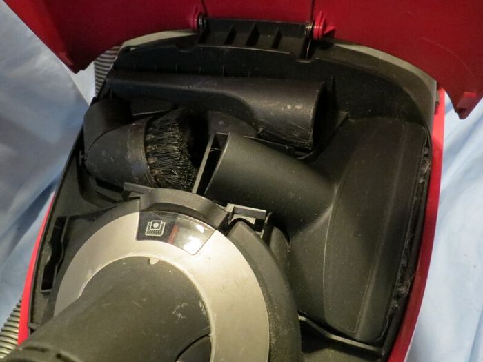 Miele S5 Power - Red