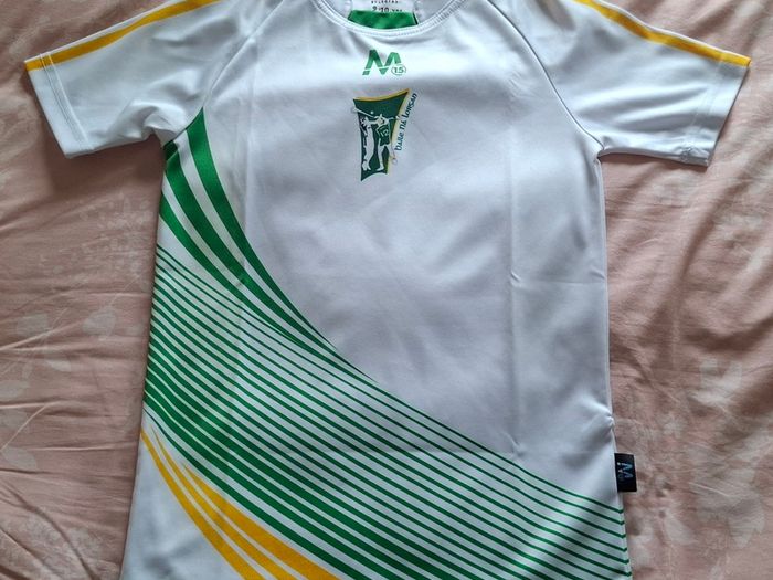 Castleblayney GAA Hurling Jersey (Youths 9-10 Years) FREE POST
