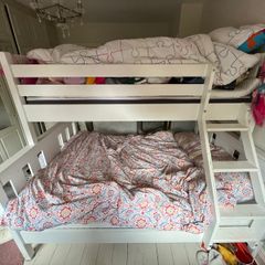 Triple Bunk bed