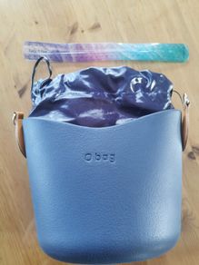 navy blue bucket Obag