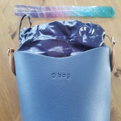 navy blue bucket Obag