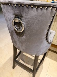Bar stool