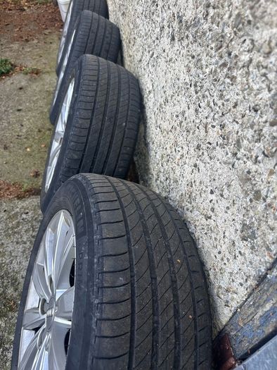 Audi original Alloys with good Michelin tyres