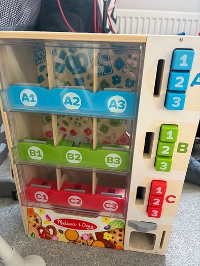 Melissa & Doug Vending machine