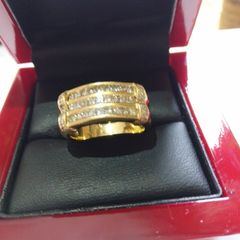 18Ct Gold Diamond ring