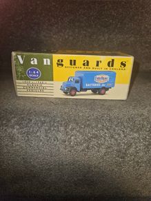 Vanguards Leyland comet box van 1.64 Scale Blue