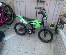 Kids dirt bike