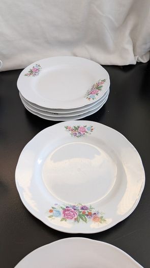 Vintage Yong Sheng / Nanjing Pagoda Chinese Floral Porcelain Tea Set
