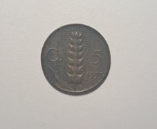 Italy 5 centesimi coin