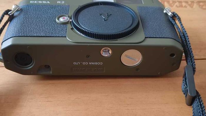 Voigtlander Bessa R2 Olive 35mm Rangefinder