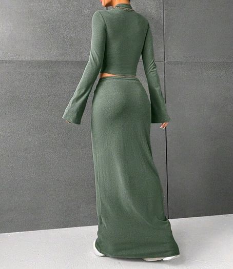 Brand New Green 2 piece set, size 10