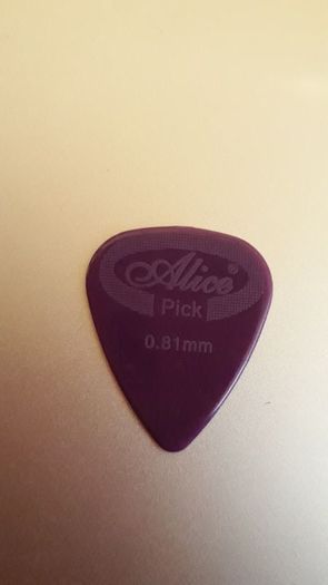 guitar pick