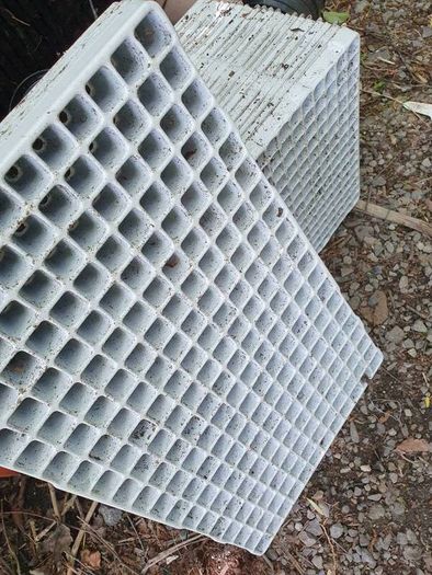 FREE Plant Pots and trays
