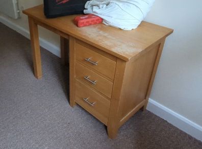 Wooden desk with 3 drawers