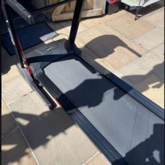 T3000 Large LED display Foldable Motorised Treadmill (with Bluetooth app) with 15 auto incline level Selling a T3000 Foldable