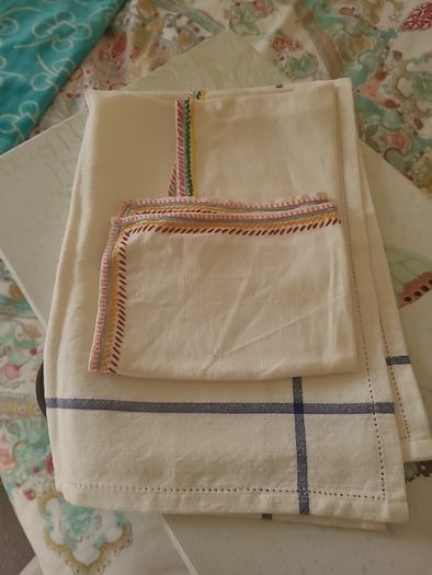 Old Linen Napiery