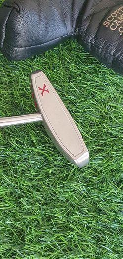 Scotty Cameron Red X Putter