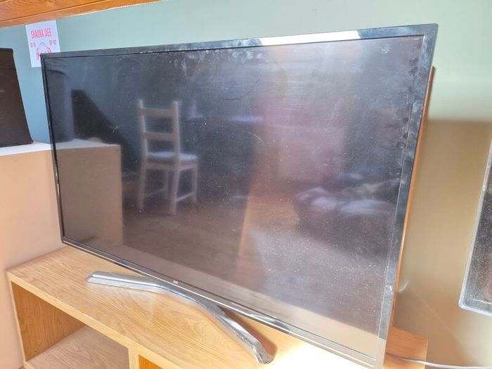 48 inch JVC Smart TV