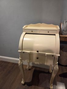 Cream writing desk and chair