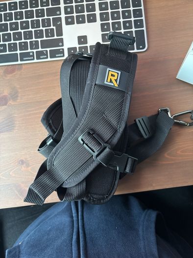 Black rapid DR-1 double camera strap