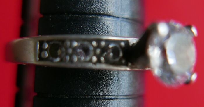 Vintage Sterling Silver 925 Statement Solitaire Ring with Round Faceted White Topaz size P  - 3,51g