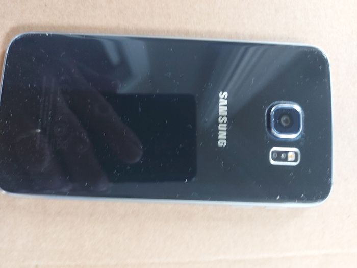 Samsung Galaxy S6, Model No SM-G920F, 32GB, 3GB Ram, in excellent condition