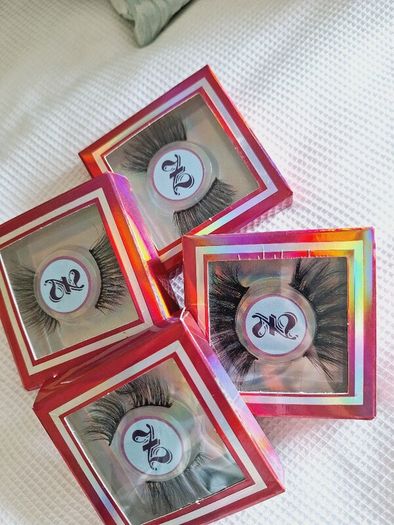 7 Packets of Eyelashes