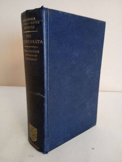 The Invertebrata: A Manual for the Use of Students by the Late L. A. Borradaile and F. A. Potts (RB246)
