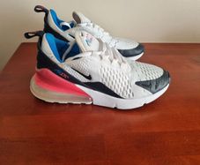Nike 270s runners
