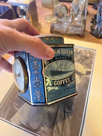 Clock tea caddy