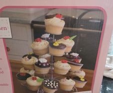 new cupcake stand