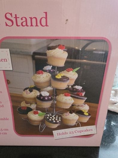 new cupcake stand