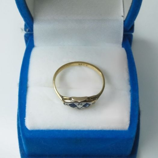 Art Deco 18ct Gold Sapphire and Diamond Ring