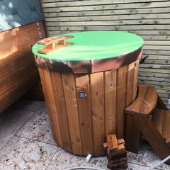 Plunge pool