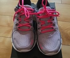 Ladies Under Armour Trainers Size 3.5 NEW in box