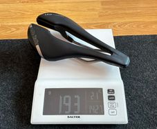Selle italia SP-O1 L 143mm Titanium rails