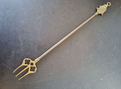 Antique Old Revenge 1558 Ship Boat Vintage Brass Toasting Fork