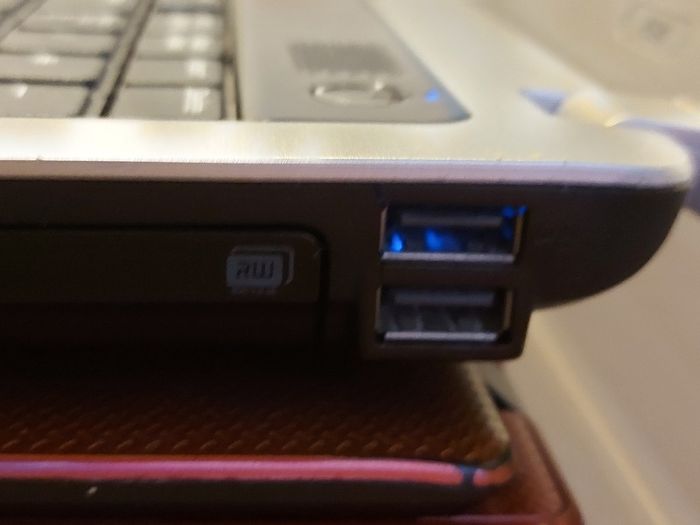 Samsung 15.6 laptop, Model NP-R530, Red, Windows 10, Pentium Dual Core CPU T4400, 2.2GHZ, 2GB Ram, 300GB HDD, Microsoft Edge, Chrome, etc