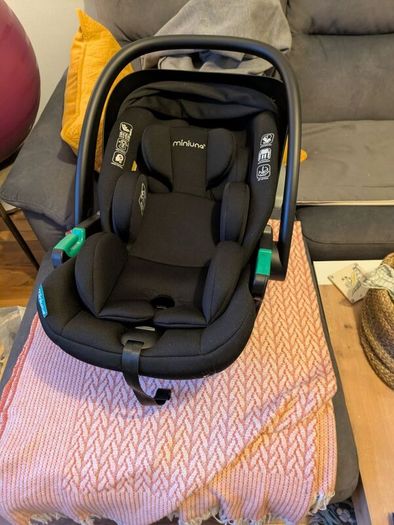 Miniuno baby car seat