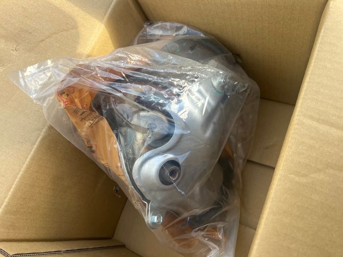 Genuine Toyota Converter Sub-Assy 25052-33020