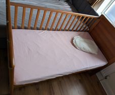 Toddler Bed with 2 IKEA Fitted sheets