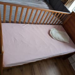 Toddler Bed with 2 IKEA Fitted sheets