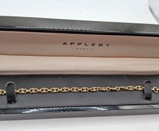 A stunning vintage 9ct yellow gold bracelet