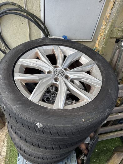5x112 18" alloys with 235/55/18 Tyres vw
