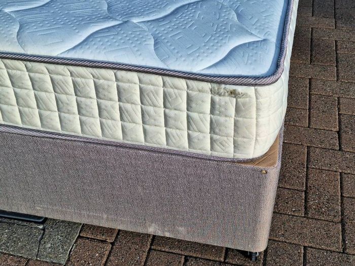 Double bed base and mattress