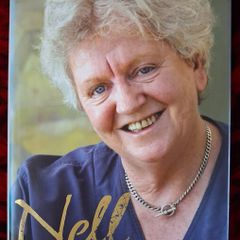 Nell / Nell McCafferty / 1st. ED., 2004